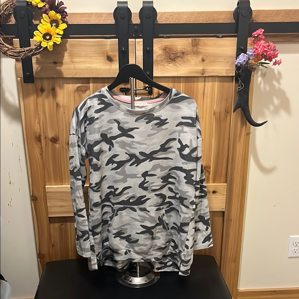 Retrology Gray Camouflage Sweatshirt